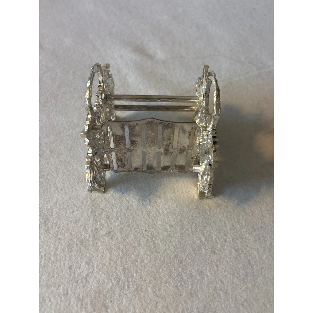 Silver Tone Grape Leaf Napkin Holder Vintage Table Decor